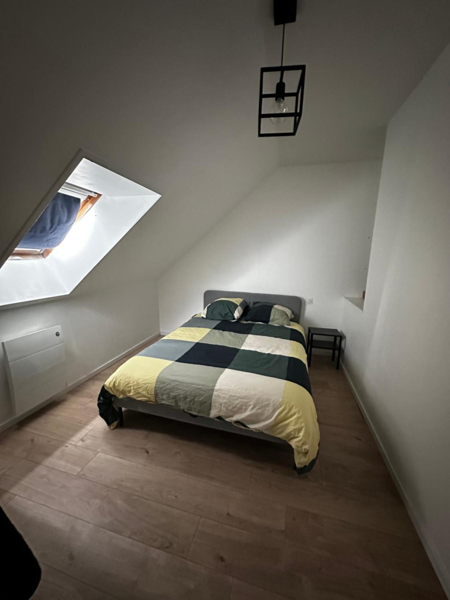 La Nouvelle Ecole Lägenhet Ruillé-en-Champagne Exteriör bild